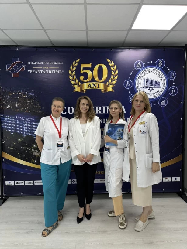 Invitro at the conference marking the 50th anniversary of Sfânta Treime Hospital